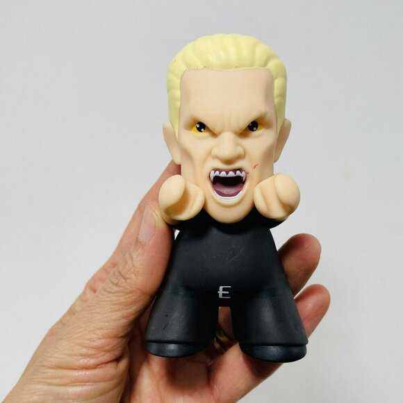 Titans Buffy Vampire Slayer Spike Figure Villain Toy Vinyl Loose Adjustable Play - Picture 3 of 10